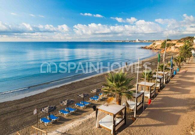 Ready to Move Apartments 300 M From the Sea in Orihuela 13