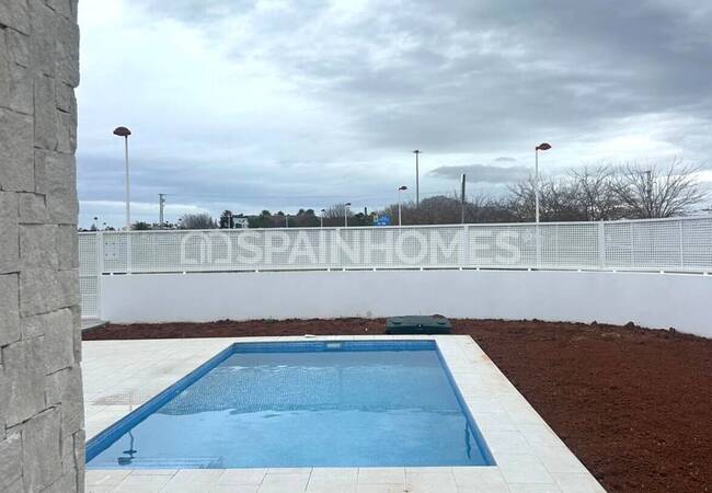 Luxe Houses with Private Pool and Garden in Denia Alicante 4