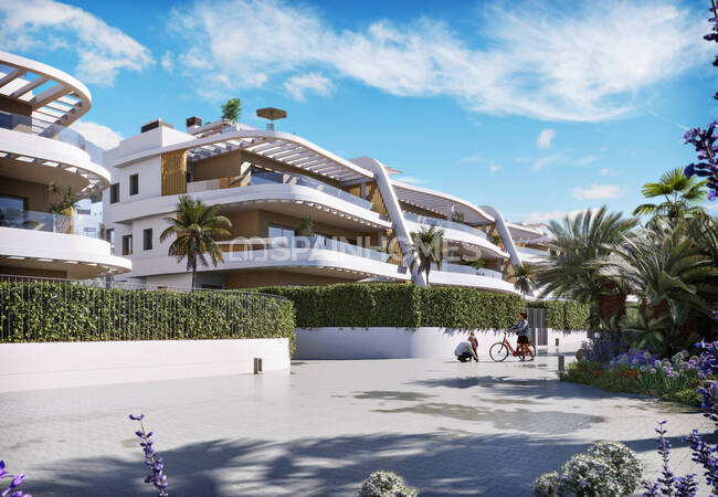 2 and 3-bedroom Golf Flats in a Complex with Pool in Finestrat 3