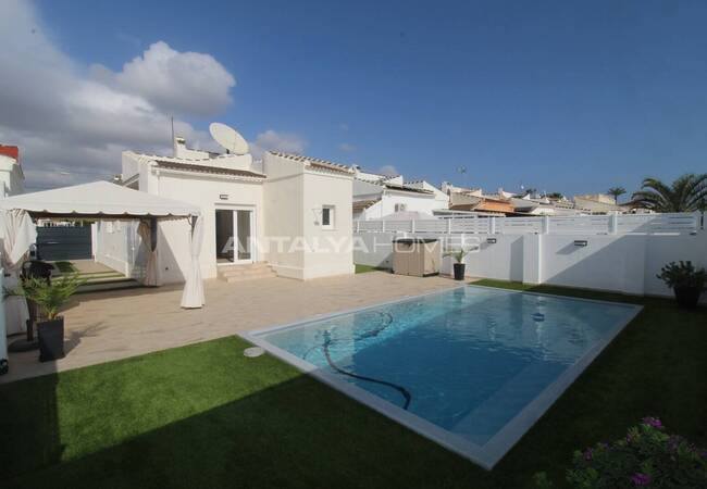 Renovated Villa Near Torrevieja’s Pink Salt Lake 1