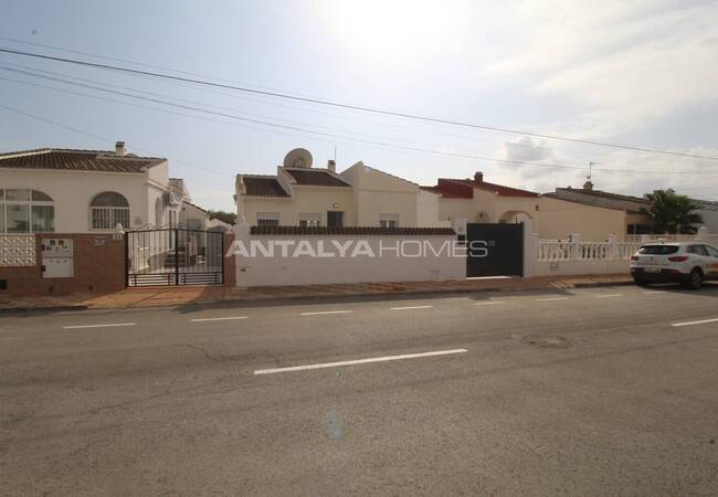 Renovated Villa Near Torrevieja’s Pink Salt Lake 11