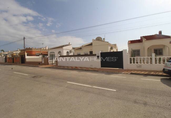 Renovated Villa Near Torrevieja’s Pink Salt Lake 13