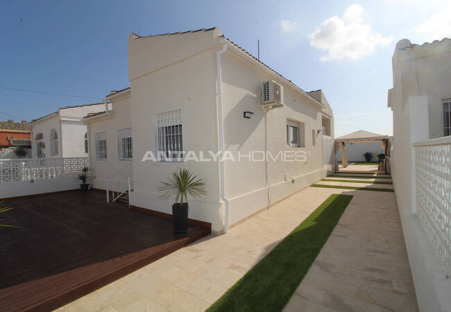 Renovated Villa Near Torrevieja’s Pink Salt Lake 8