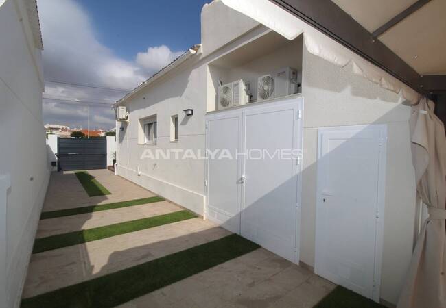 Renovated Villa Near Torrevieja’s Pink Salt Lake 9