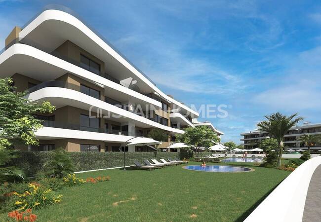 Flats Near the Beach and Golf Course in Punta Prima Alicante 1