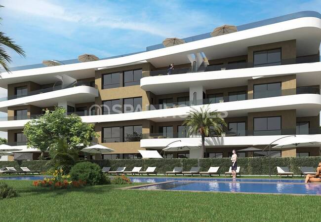 Flats Near the Beach and Golf Course in Punta Prima Alicante 2