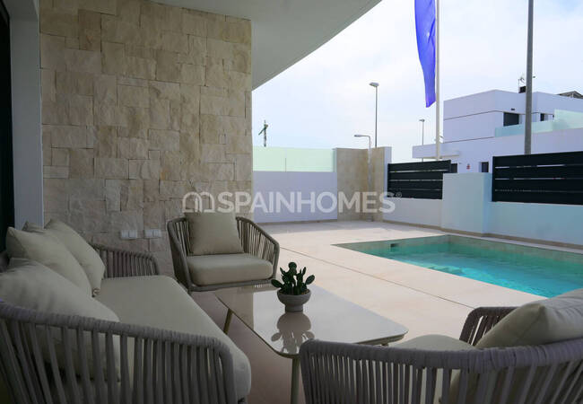 3-bedroom Houses with Swimming Pools in Dolores Alicante 7