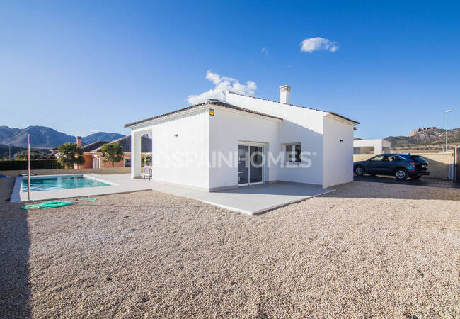3-bedroom Bungalow-style Homes with Pools in Aspe Alicante 5