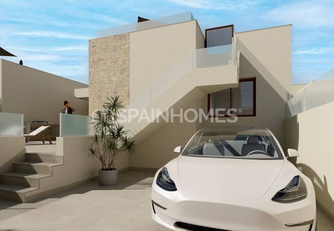 3-bedroom Villas with Pools Near the Golf Course in Rojales 3