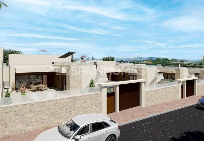 3-bedroom Villas with Pools Near the Golf Course in Rojales 2