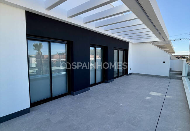 2-bedroom Golf Flats in a Complex with Pool in Algorfa Alicante 3