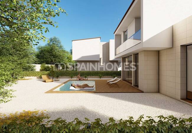 Homes with Pools Near the Beach in La Nucia Alicante 5