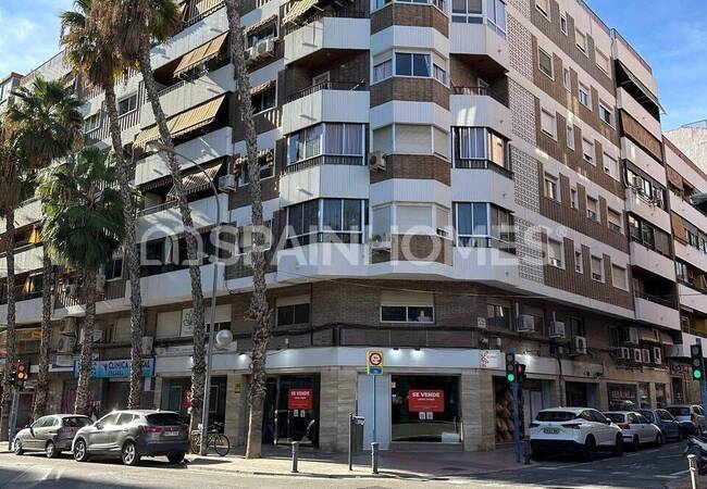 Corner-placed Business with Prime Location in Benalúa Alicante