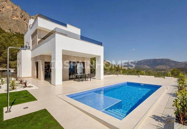 Elegant Detached Homes with a Pool in Polop Costa Blanca 1