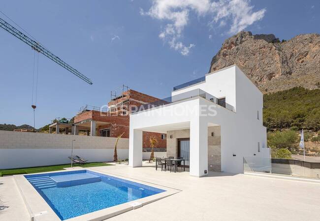Elegant Detached Homes with a Pool in Polop Costa Blanca 7
