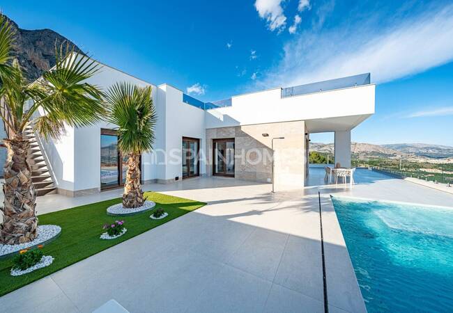 Elegant Detached Homes with a Pool in Polop Costa Blanca 1