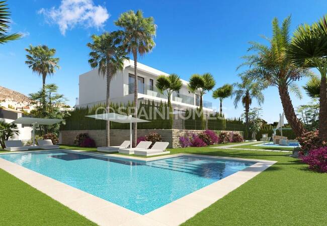 Elegant 3-bedroom Houses in Finestrat with Pool & Garden