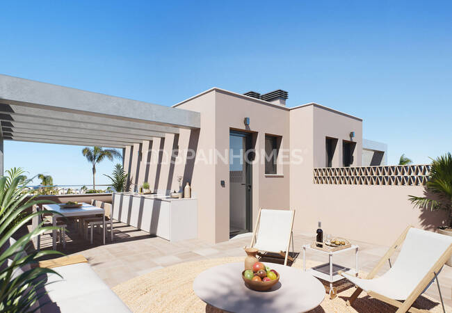 Luxury Townhouses Near Las Higuericas Beach in Pilar De La Horadada 4