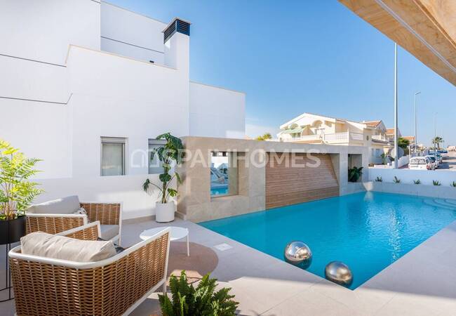 Villas 4 Chambres Avec Piscine Et Solarium À Ciudad Quesada 5