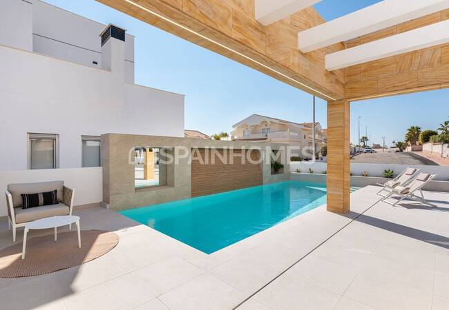 Villas 4 Chambres Avec Piscine Et Solarium À Ciudad Quesada 3