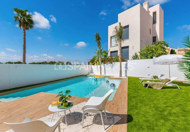 Villas Con Piscina Y Solárium En Ciudad Quesada 3