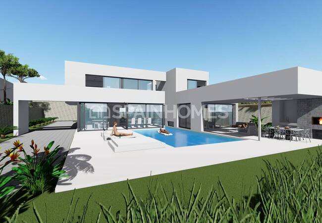 Villa De 4 Dormitorios Con Piscina En Venta En Calpe 1