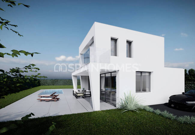 4-bedroom Elegant Villa with Pool in Calpe 1