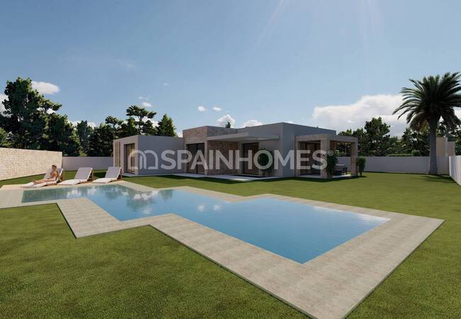 Amplia Villa De 3 Dormitorios Con Piscina En Calpe