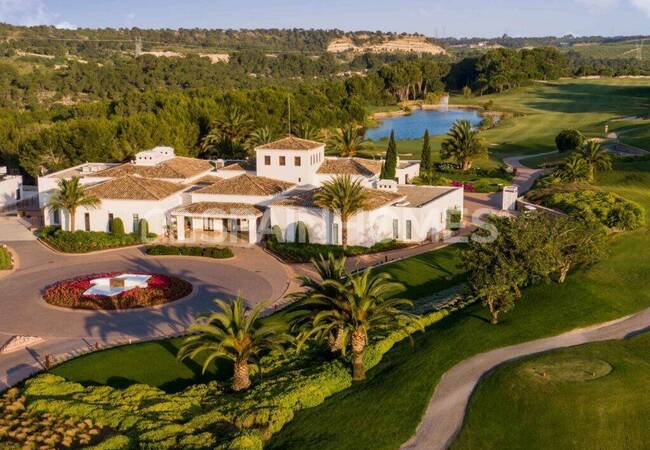 فلل أنيقة بثلاث غرف نوم مع مسبح في لاس كوليناس 6