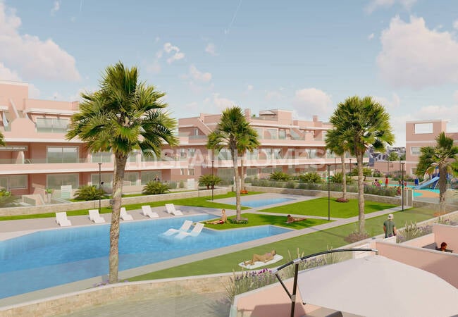 Mediterranean-style Flats and Duplexes in Pilar De La Horadada