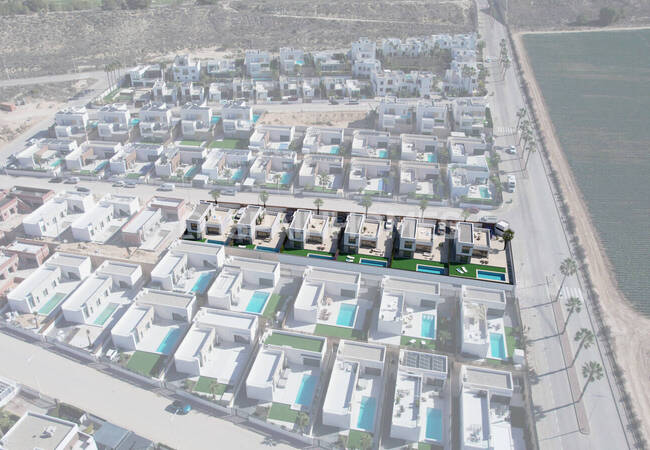 منازل أنيقة مطلة على البحر الأبيض المتوسط مع إطلالات على الجولف والطبيعة في الجورفا 8