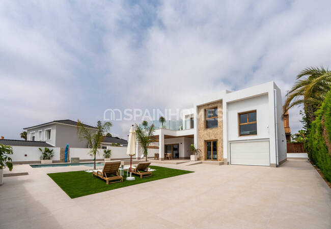 Villa Mit 4 Schlafzimmern Und Pool In Meeresnähe In Orihuela, Alicante 10