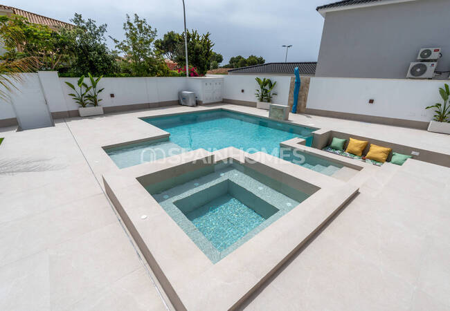 Villa Mit 4 Schlafzimmern Und Pool In Meeresnähe In Orihuela, Alicante 20