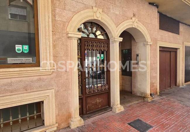 3-bedroom Flat Near the Beach in Torrevieja 1