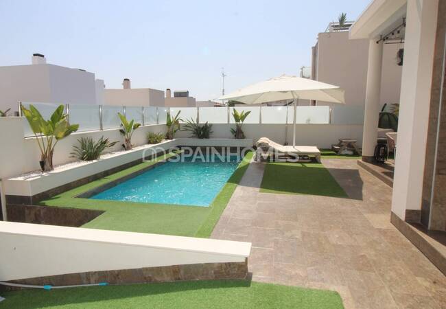 Huis Met 5 Slaapkamers, Zwembad En Solarium In Villamartin Orihuela 2