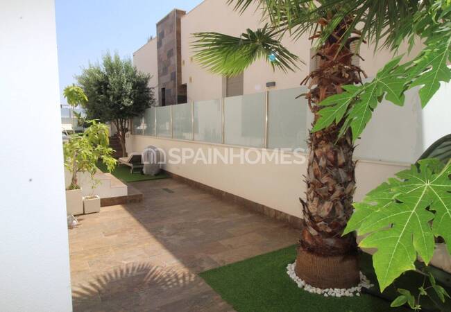 Huis Met 5 Slaapkamers, Zwembad En Solarium In Villamartin Orihuela 3