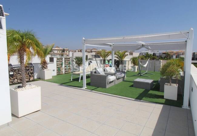 Huis Met 5 Slaapkamers, Zwembad En Solarium In Villamartin Orihuela 4