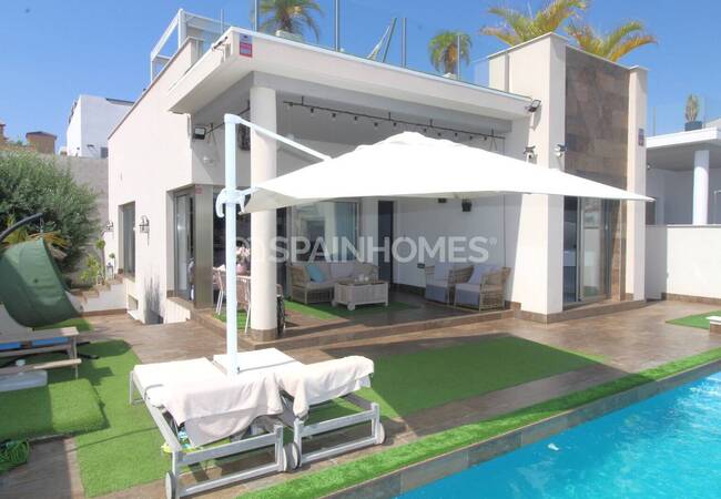 5-zimmer-haus Mit Pool Und Solarium In Villamartin Orihuela