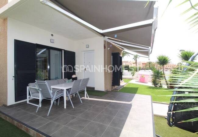 Stylish Detached House with Pool in La Zenia Alicante 3
