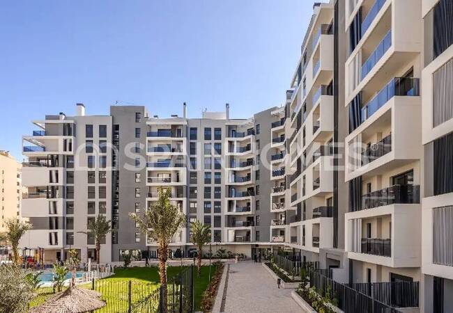 Erdgeschosswohnung Mit Pool In Strandnähe In Alicante 3