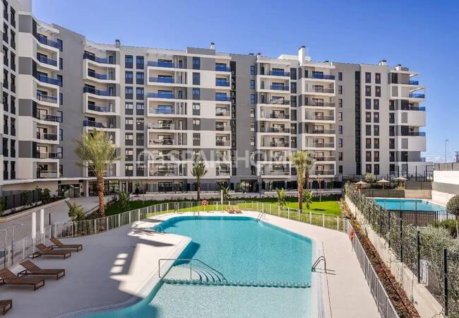 Ground-floor Flat with Pool Near the Beach in Alicante