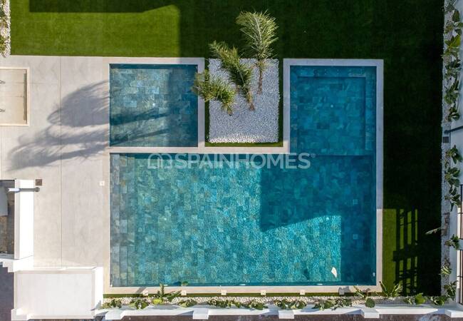 Newly-built Villas with Gym and Private Pools in Torrevieja 30
