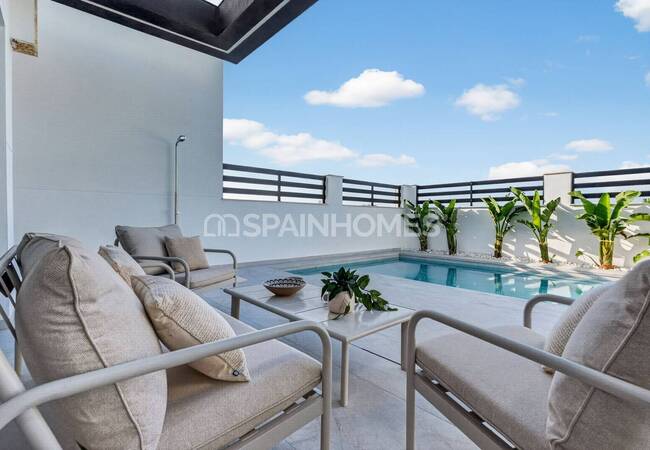 Newly-built Villas with Gym and Private Pools in Torrevieja 6