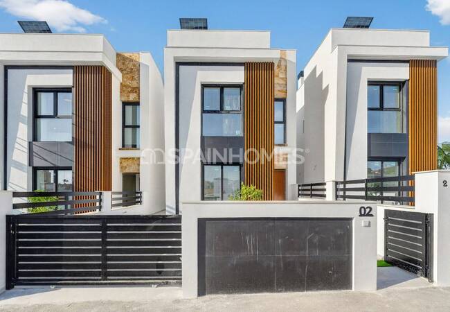 Newly-built Villas with Gym and Private Pools in Torrevieja 14