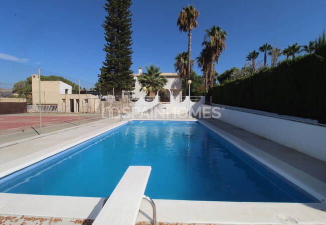 Hus I Spansk Stil Med Pool I Elche Alicante 5
