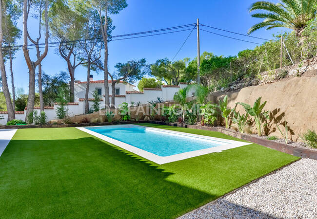 3-bedroom House with Pool in Altea Alicante 4