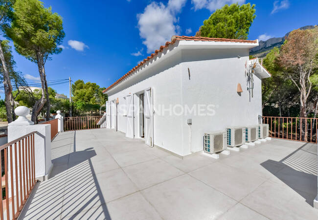 3-bedroom House with Pool in Altea Alicante 11