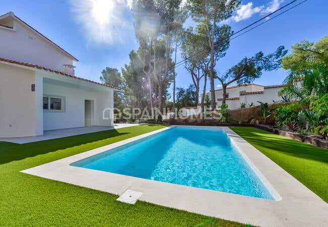 3-bedroom House with Pool in Altea Alicante 2