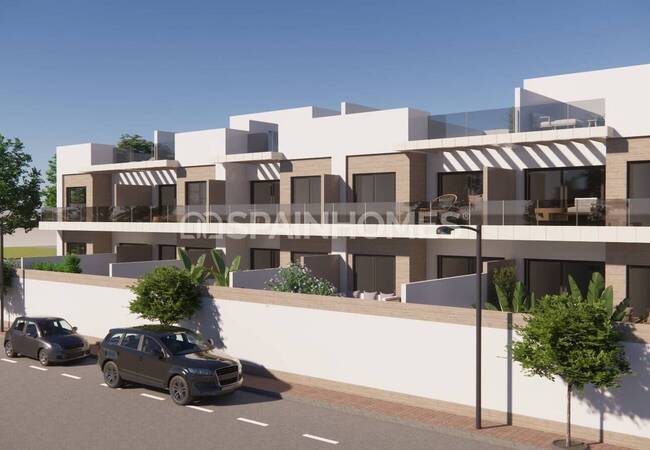 2-bedroom Flats with Spacious Layouts in Vistabella Golf Alicante 2