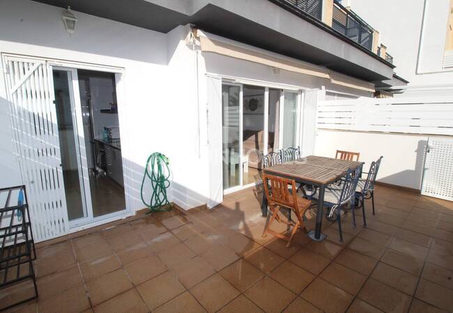 3-bedroom Flat with Pool Access in Santa Pola Alicante 4